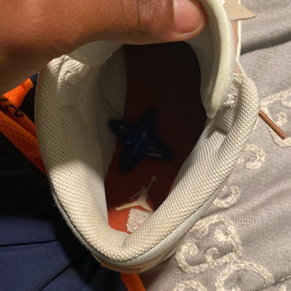 Jordan 1 Mid Milan Special edition Jordans immaculate condition and suedeproofer - Picture 12 of 14